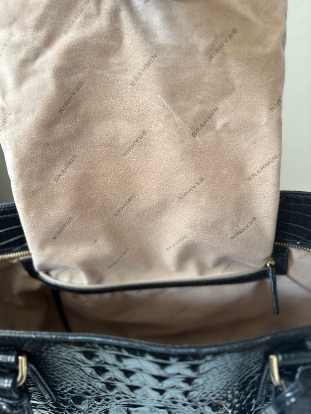 Brahmin Ashlee Tote Black Croc Embossed Leather EUC Like New Large Bag - Picture 10 of 12
